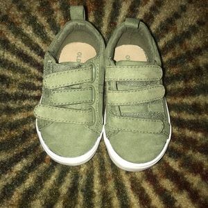 Unisex green old navy shoes